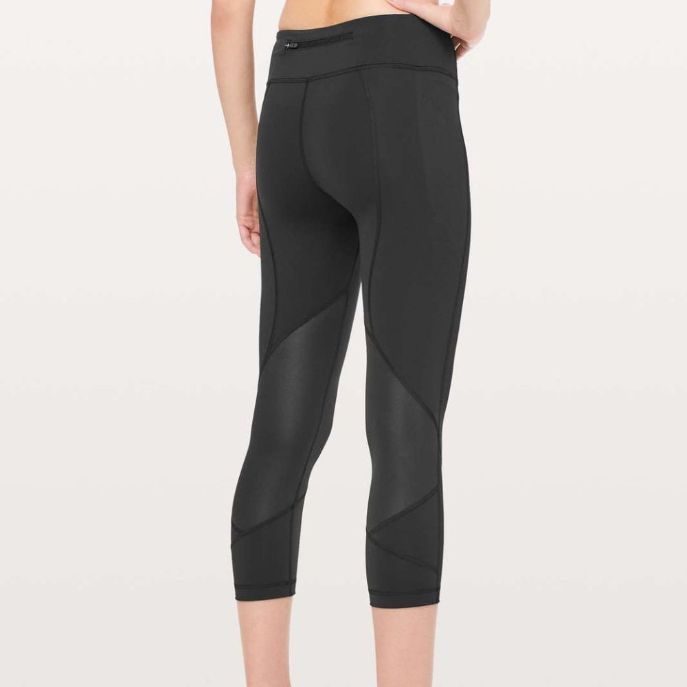 Lululemon Pace Rival Crop *Full-On Luxtreme 22"